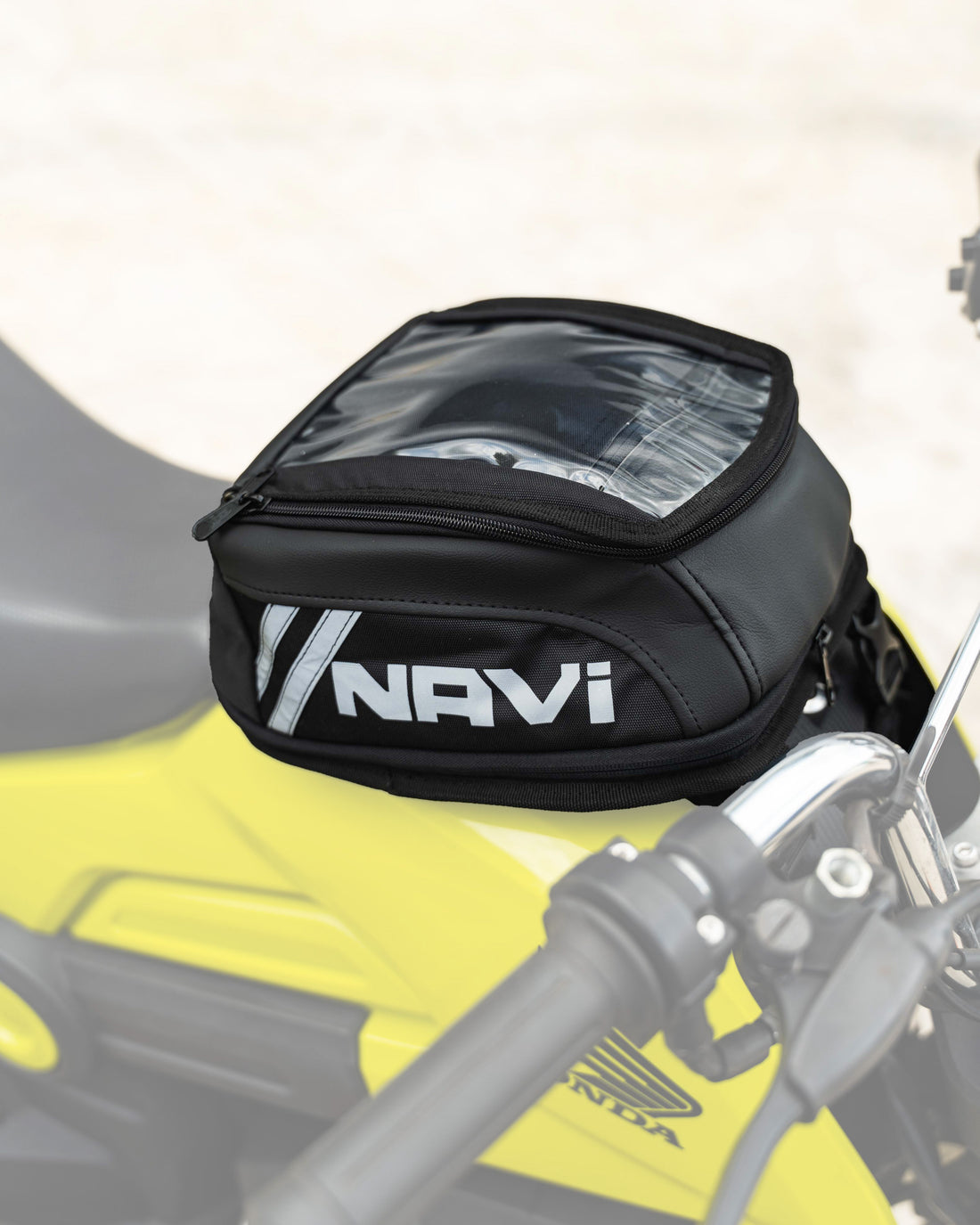 Navi Tank bag